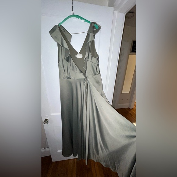 Anthropologie / BHLDN Tansy Satin Maxi Dress in color Moss, Size US 18W - Picture 4 of 11